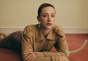 Lili Reinhart / Unpublished Photos / lilireinhart nude photo #1364