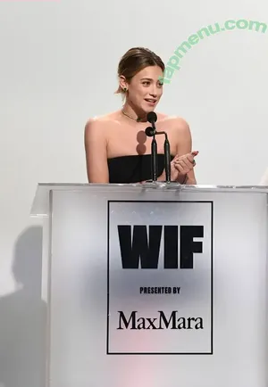 Lili Reinhart / Unpublished Photos / lilireinhart nude photo #1400