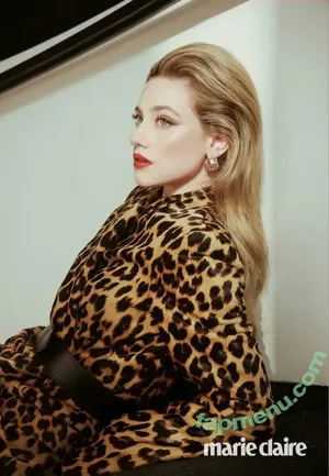 Lili Reinhart / Unpublished Photos / lilireinhart nude photo #1412