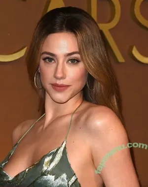 Lili Reinhart / lilireinhart nude photo #1489