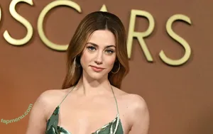 Lili Reinhart / lilireinhart nude photo #1495