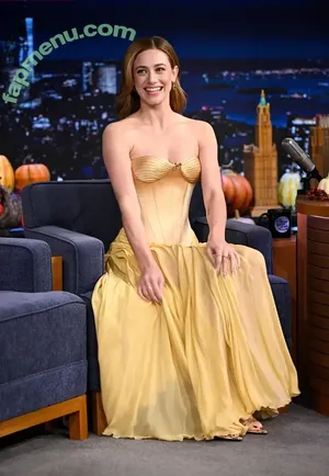 Lili Reinhart / Unpublished Photos / lilireinhart nude photo #1574