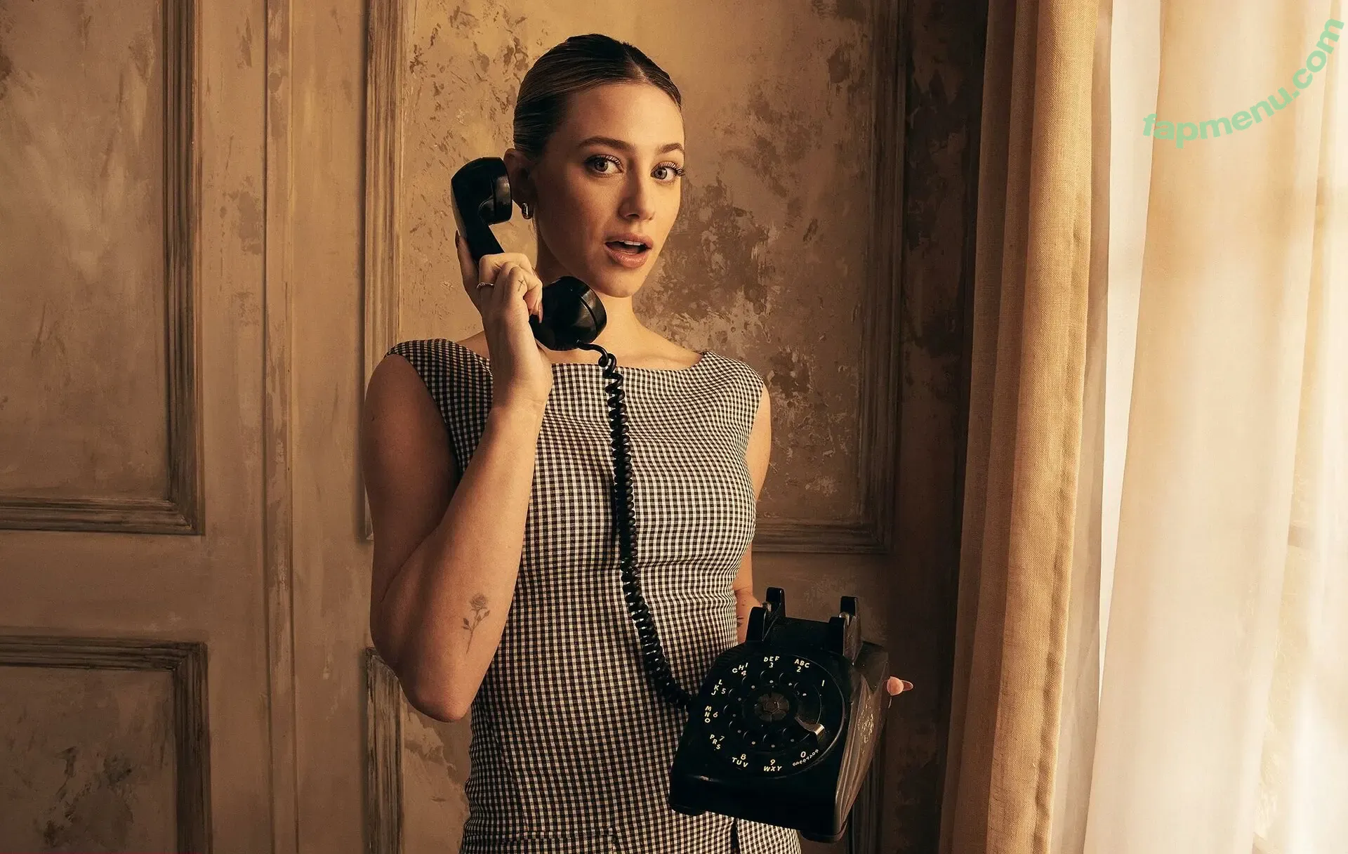 Lili Reinhart nude photo #1036 (Unpublished Photos / lilireinhart)