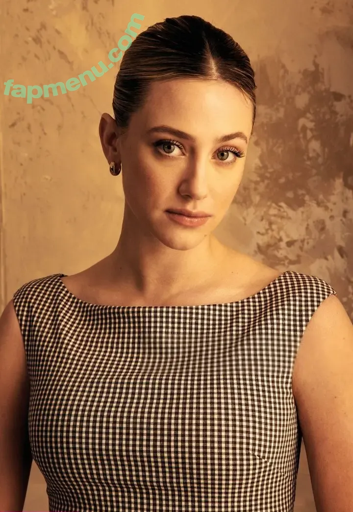 Lili Reinhart nude photo #1046 (Unpublished Photos / lilireinhart)