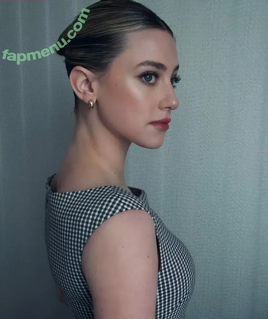 Lili Reinhart nude photo #1049 (Unpublished Photos / lilireinhart)