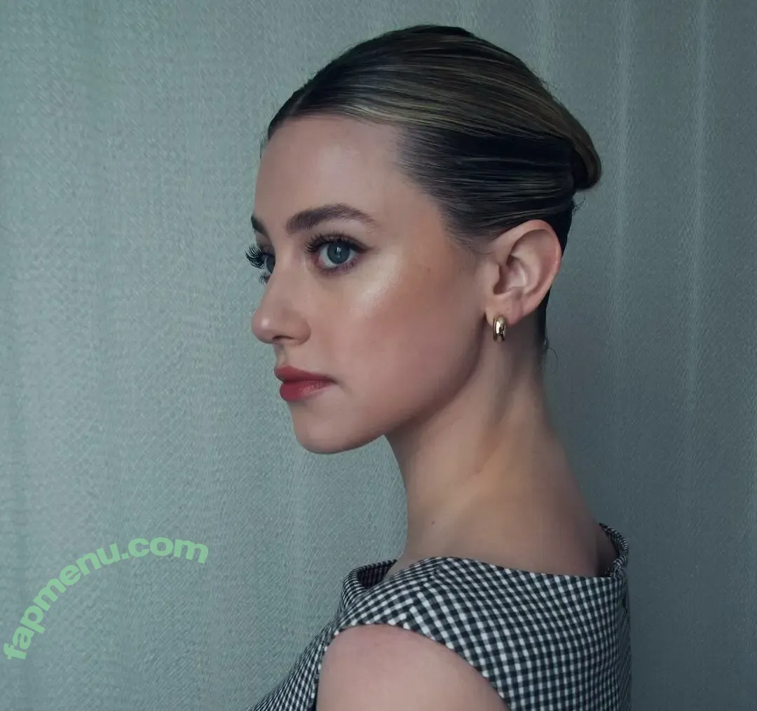 Lili Reinhart nude photo #1050 (Unpublished Photos / lilireinhart)
