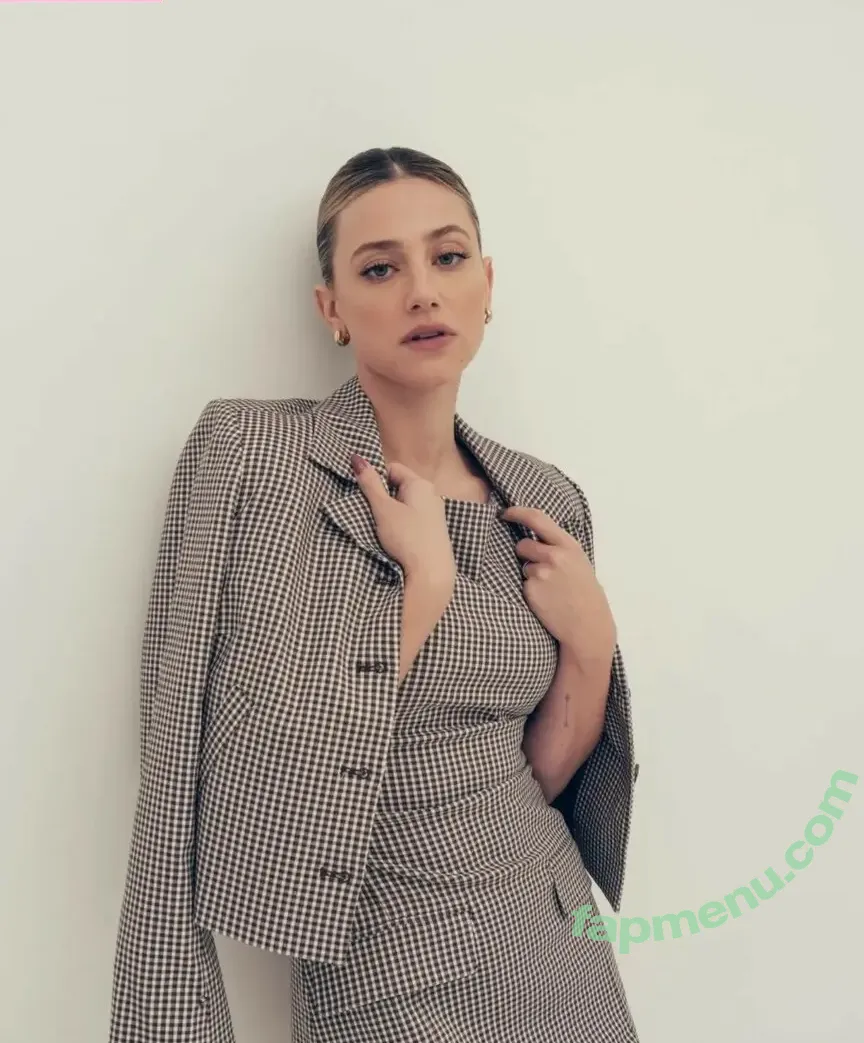 Lili Reinhart nude photo #1051 (Unpublished Photos / lilireinhart)