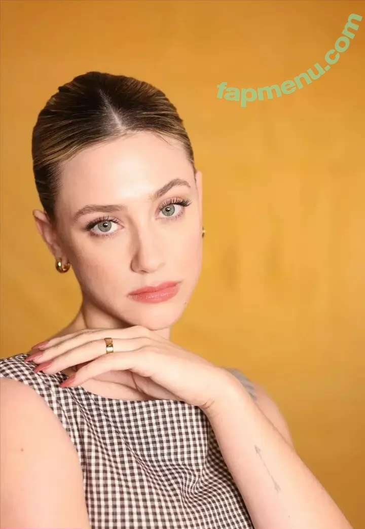 Lili Reinhart nude photo #1055 (Unpublished Photos / lilireinhart)