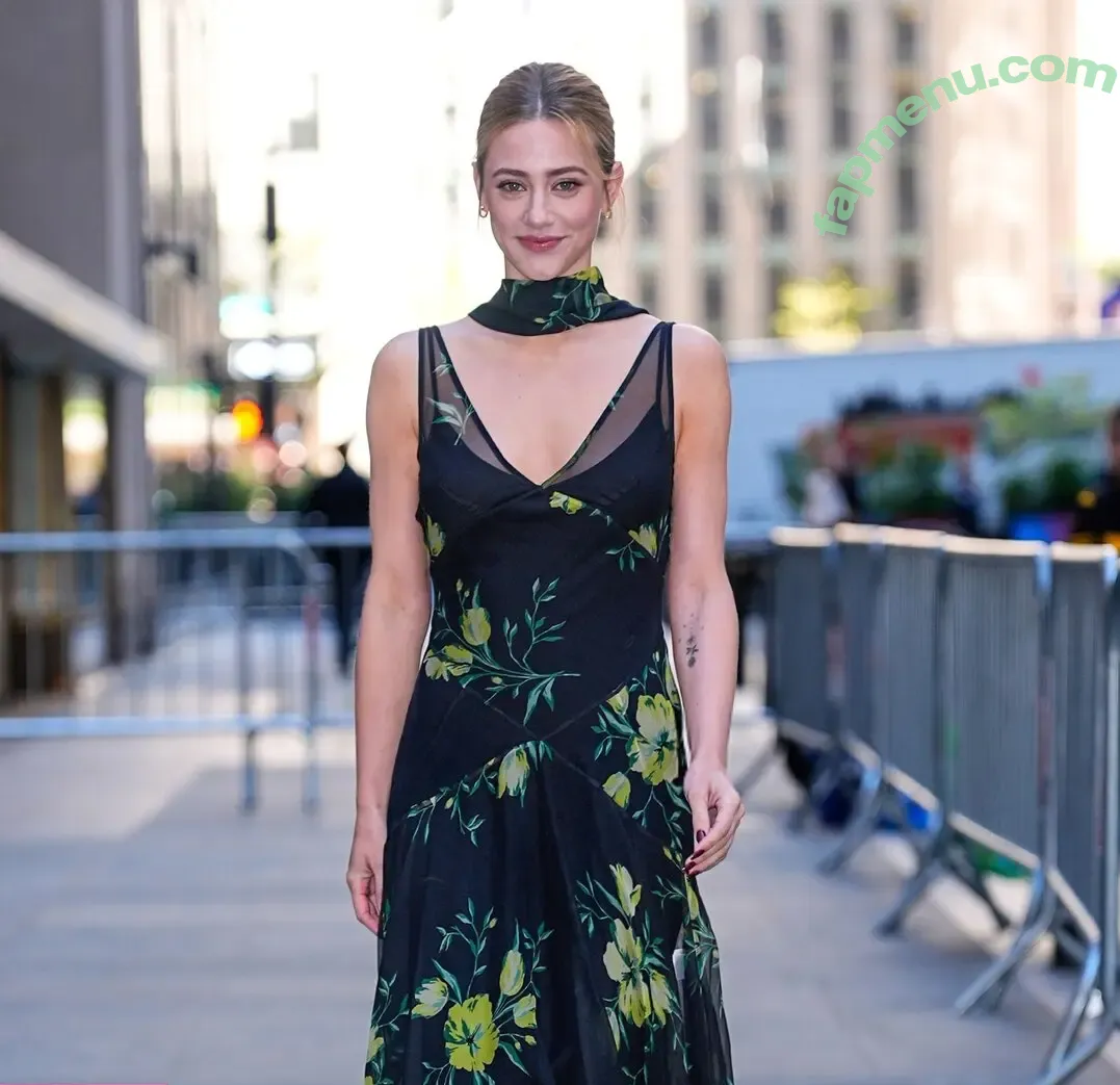 Lili Reinhart nude photo #1316 (Unpublished Photos / lilireinhart)