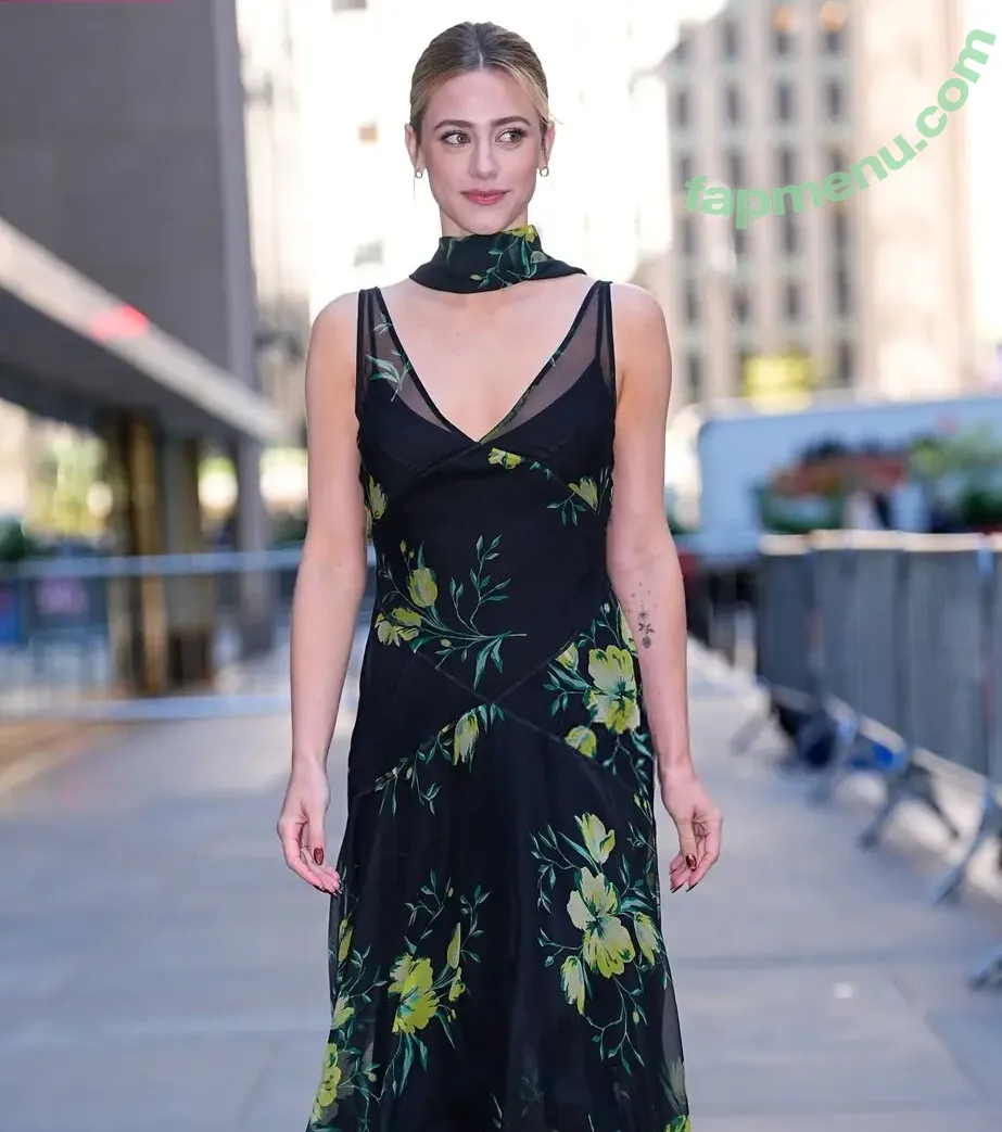 Lili Reinhart nude photo #1319 (Unpublished Photos / lilireinhart)