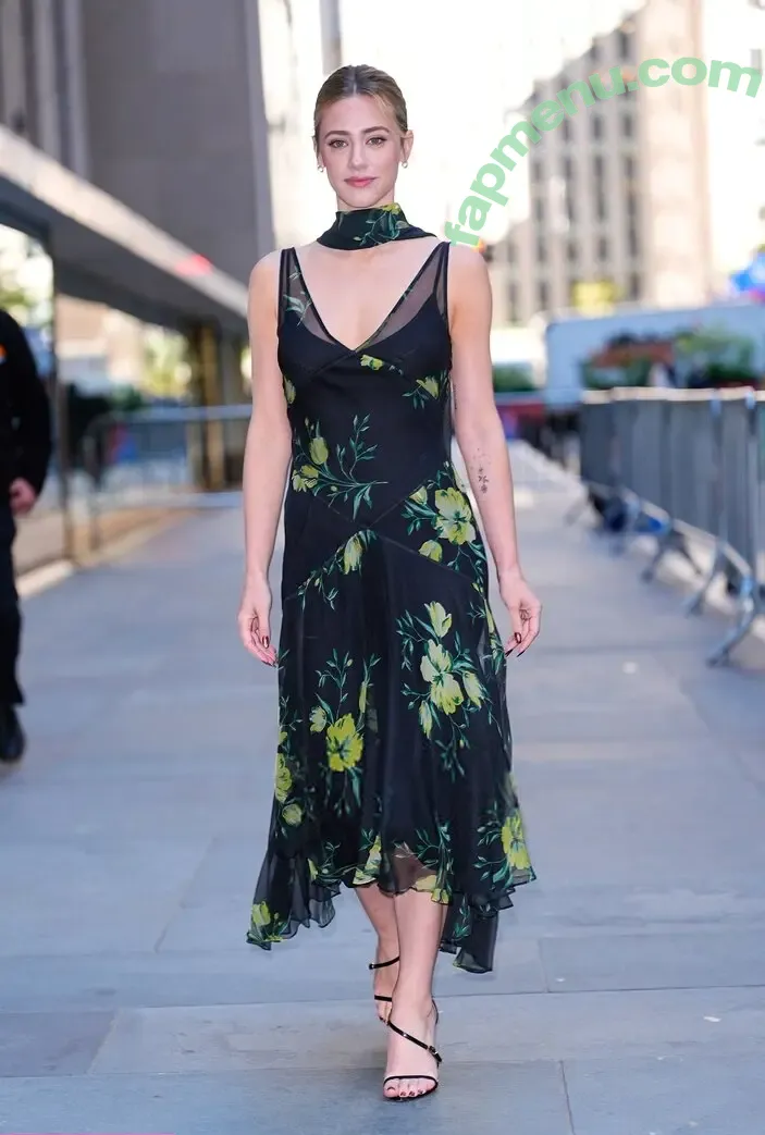 Lili Reinhart nude photo #1323 (Unpublished Photos / lilireinhart)