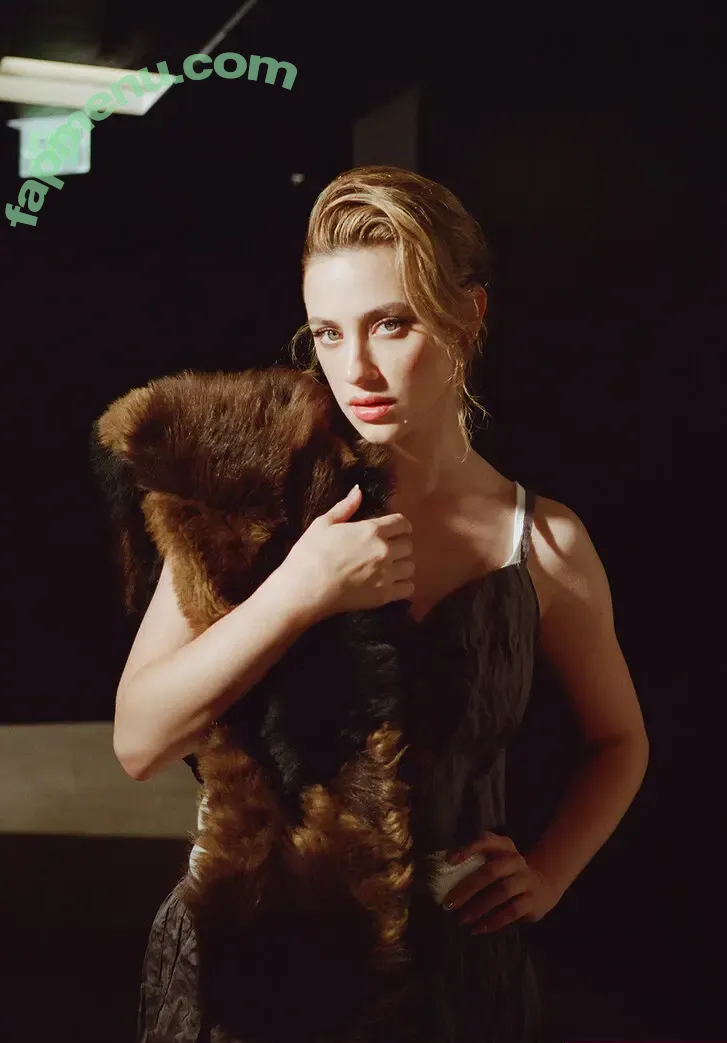 Lili Reinhart nude photo #1414 (Unpublished Photos / lilireinhart)