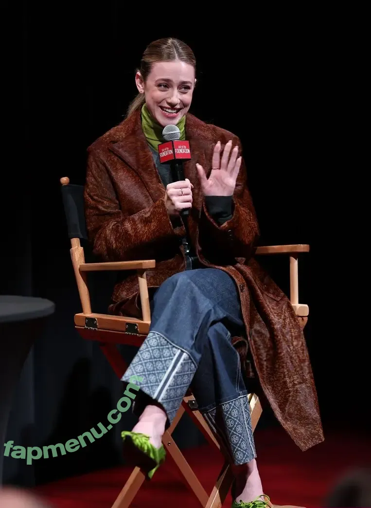 Lili Reinhart nude photo #1559 (Unpublished Photos / lilireinhart)