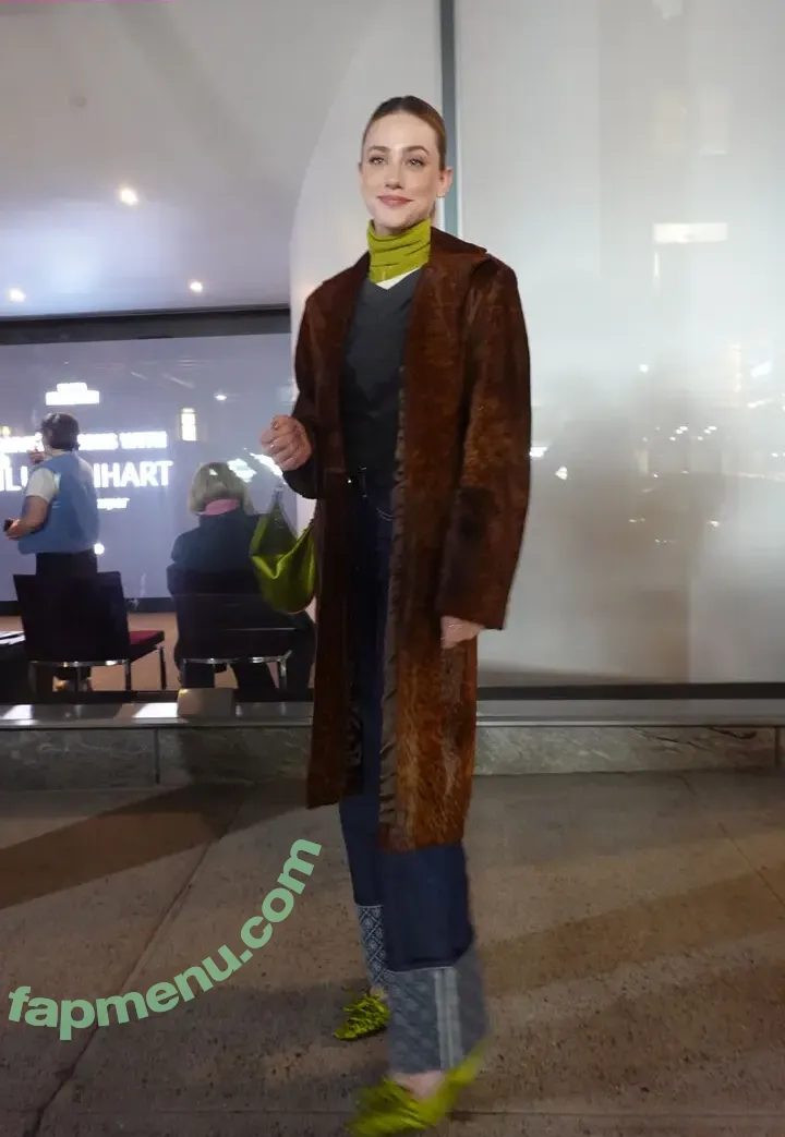 Lili Reinhart nude photo #1562 (Unpublished Photos / lilireinhart)