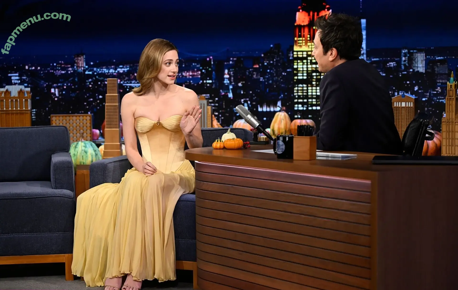 Lili Reinhart nude photo #1570 (Unpublished Photos / lilireinhart)