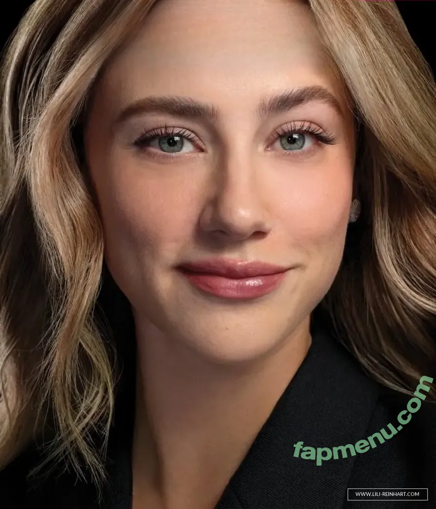 Lili Reinhart nude photo #1586 (lilireinhart)