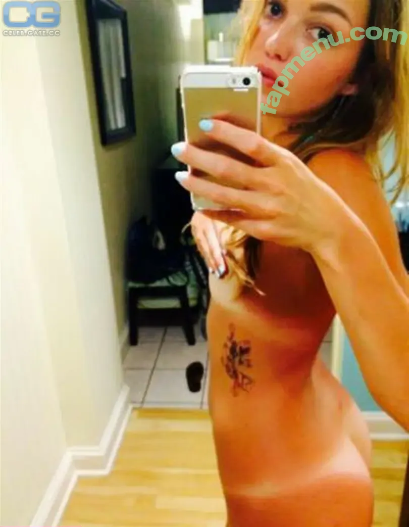 Lili Simmons nude photo #0236 (liliflower33)