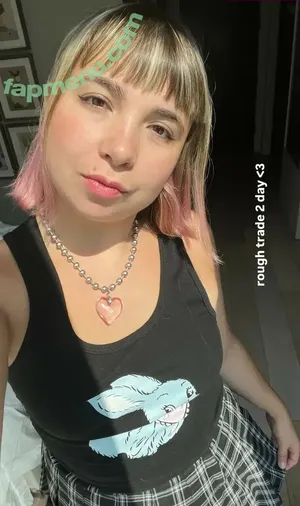 Lili Trifilio / Beach Bunny / beachbunn.y nude photo #0011