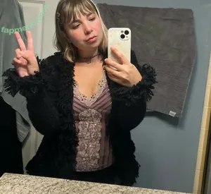 Lili Trifilio / Beach Bunny / beachbunn.y nude photo #0015