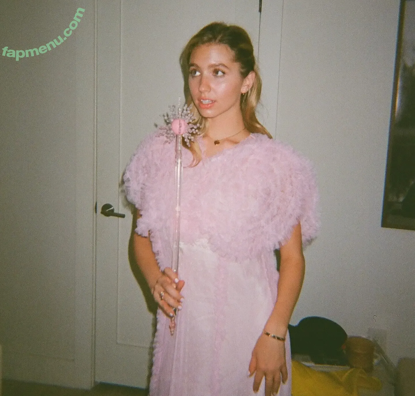 Lilia Buckingham nude photo #0089 (lilia)