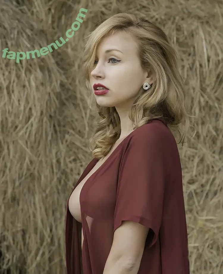 Liliana Krupa nude photo #0015 (Lena K / lilikrupamusic)