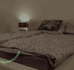 Liliana Lily / Dragon Fruit / lilydaisyphillips / lilysizer0 nude photo #0041