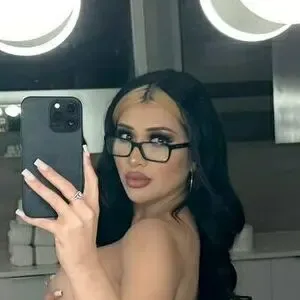 Lilianaheartsss / thelilianagarcia nude photo #0002