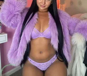 lilianasroomx / lilvanx_ nude photo #0005
