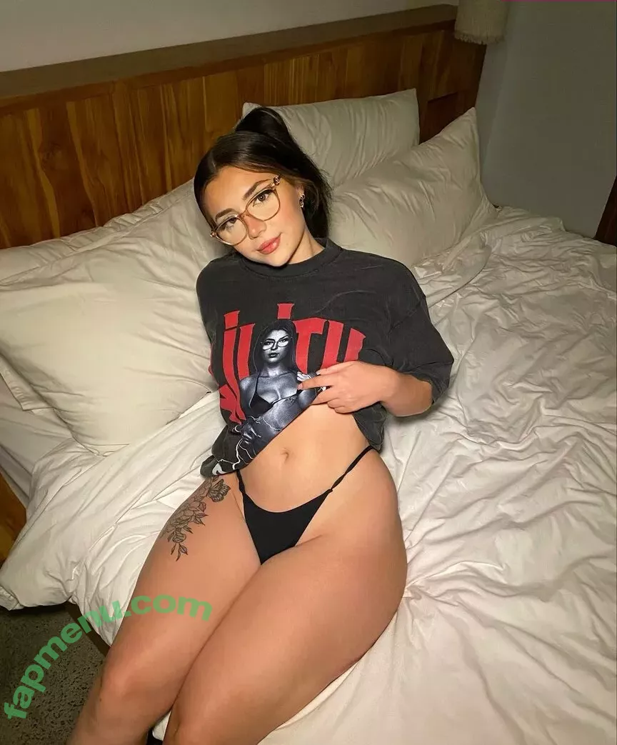 Lilith Cavaliere nude photo #0082 (CavaliereLilith / lilithcavali / lilithcavalierex)