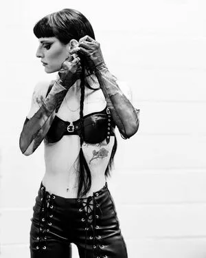 Lilith Czar / Juliet Simms / LilithCzar / darrentruth nude photo #0020