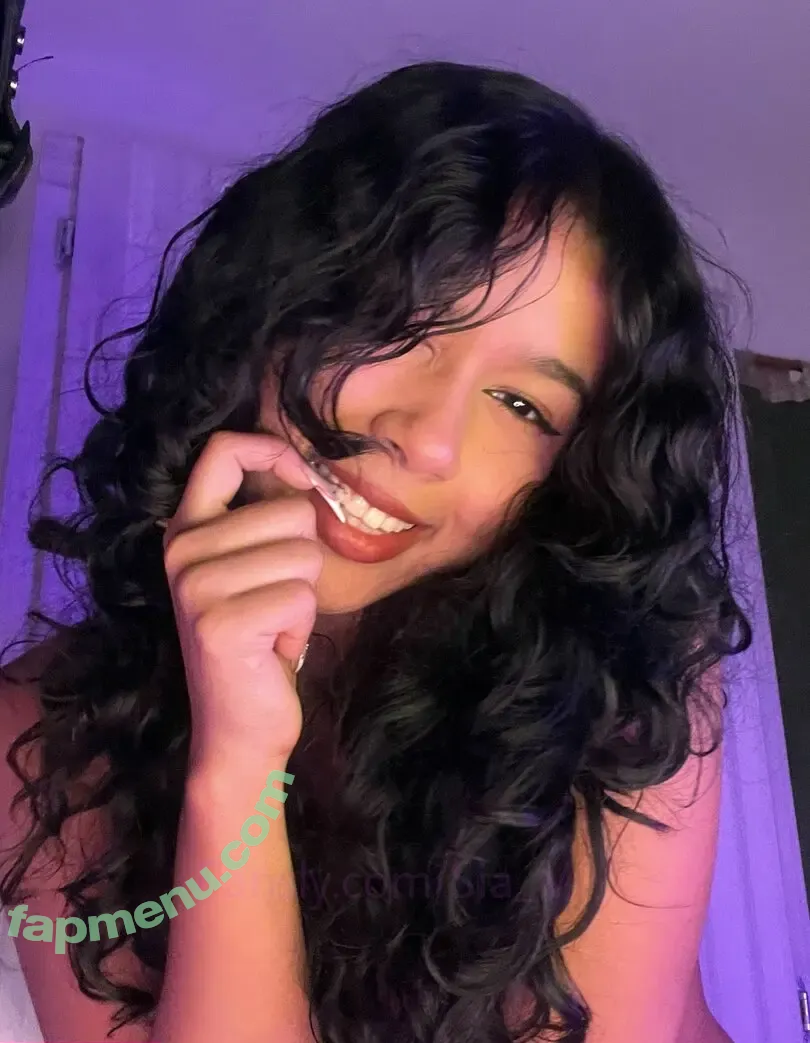 Lilith_pertuz nude photo #0014 (Lilith_miller23 / hottstar_b2 / siavlr / user122222779)