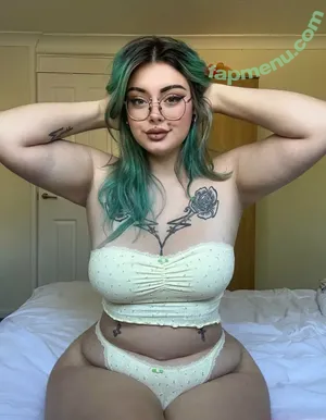  nude photo #0002