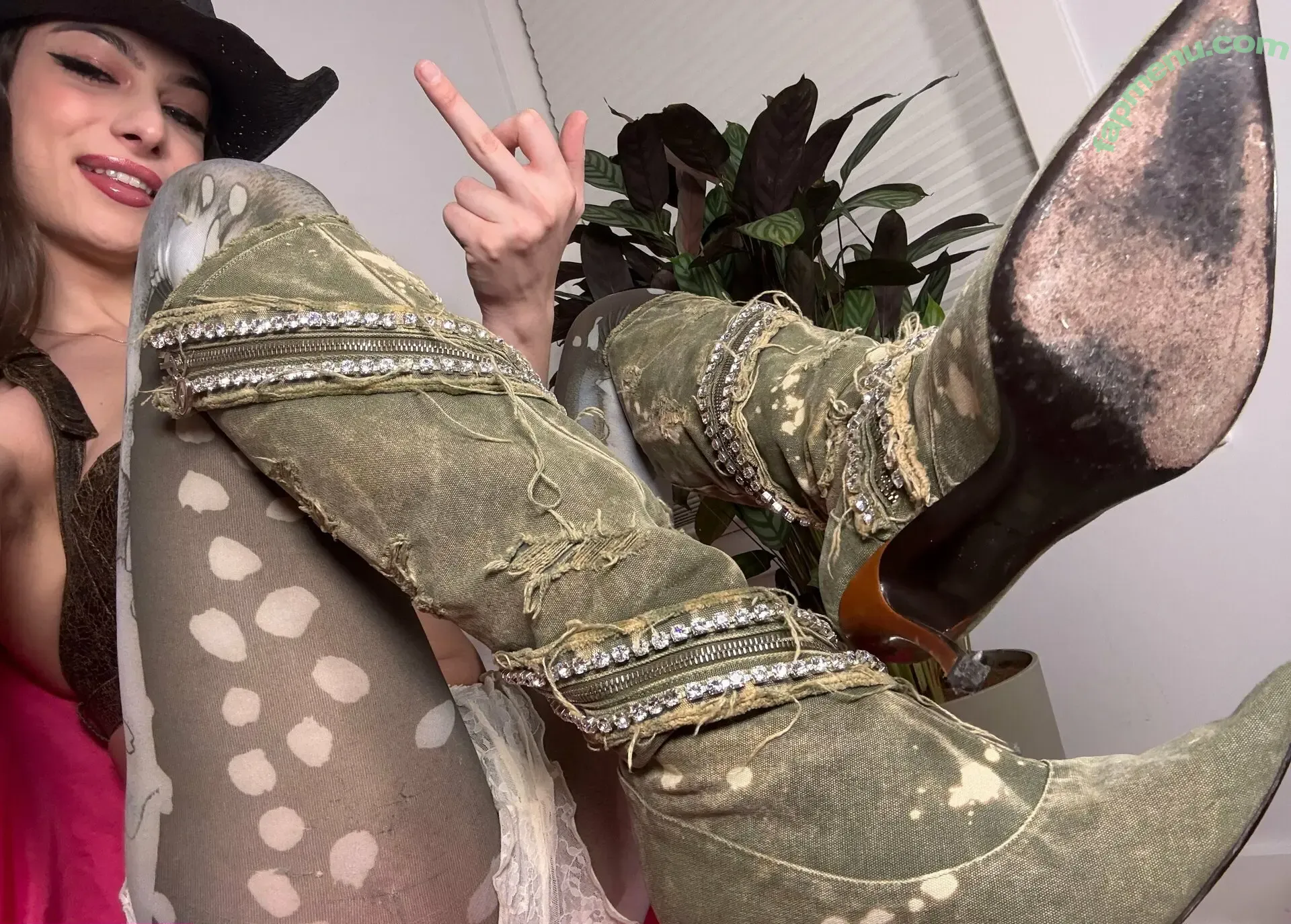 lilithfux nude photo #0003 (lilithfux)