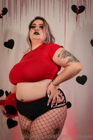 lilithheartvore / lilith_tv nude photo #0021