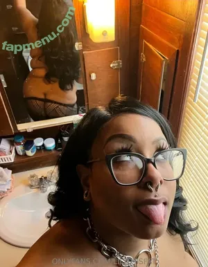  nude photo #0009