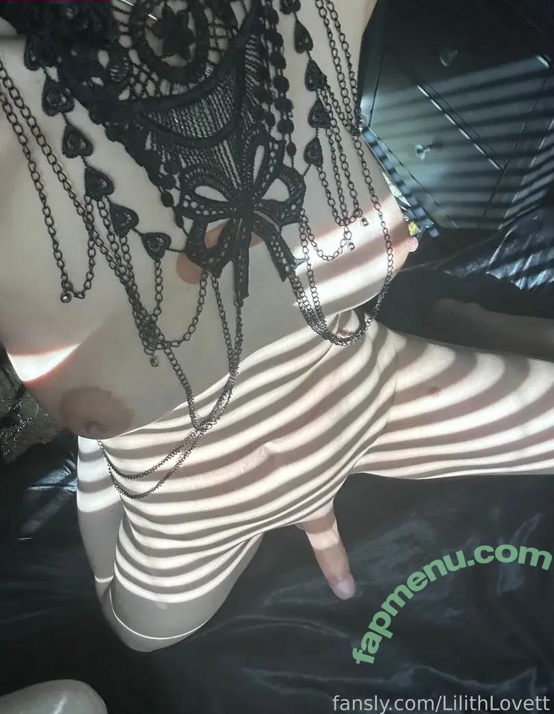 LilithLovett nude photo #0056 (lilith.loveit)