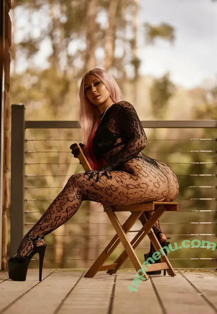 lilithyourfavourite nude photo #0191 (lilithyourfavourite)