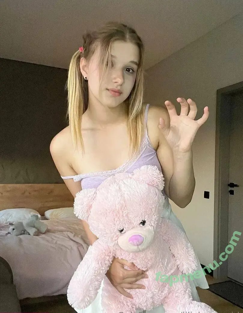Liliybunnygirl nude photo #0051 (littlebunnygrl)