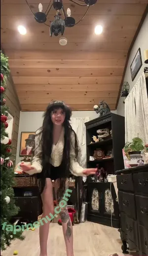 Liljellyshark nude photo #0025