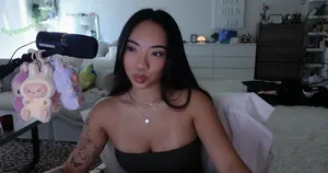 lilkasian / haleyy.nguyen / lil.jaz nude photo #0062