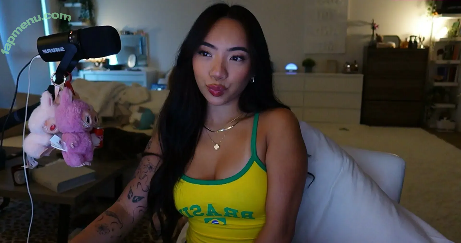 lilkasian nude photo #0040 (haleyy.nguyen / lil.jaz)