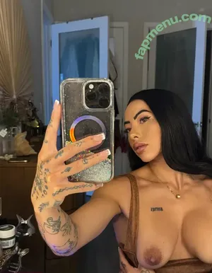lilkymchiii / danellemfishback nude photo #0126