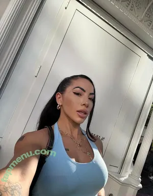 lilkymchiii / danellemfishback nude photo #0130