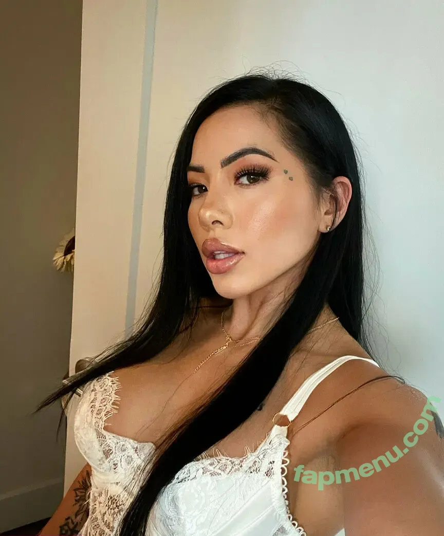 lilkymchiii nude photo #0009 (danellemfishback)