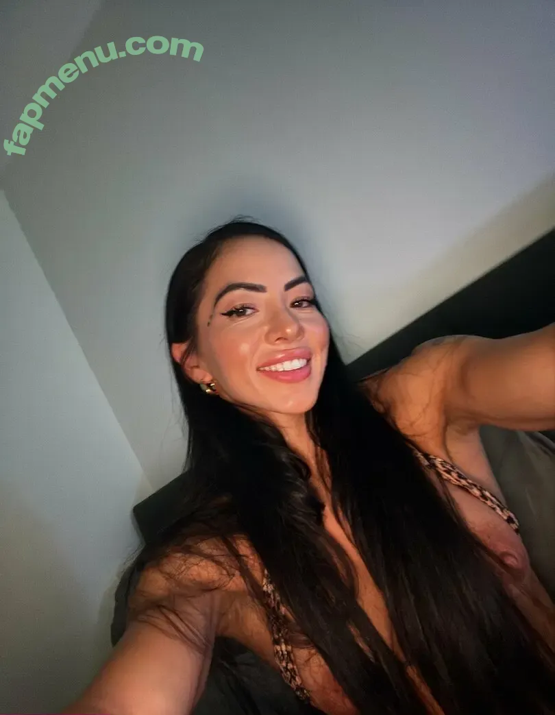 lilkymchiii nude photo #0100 (danellemfishback)