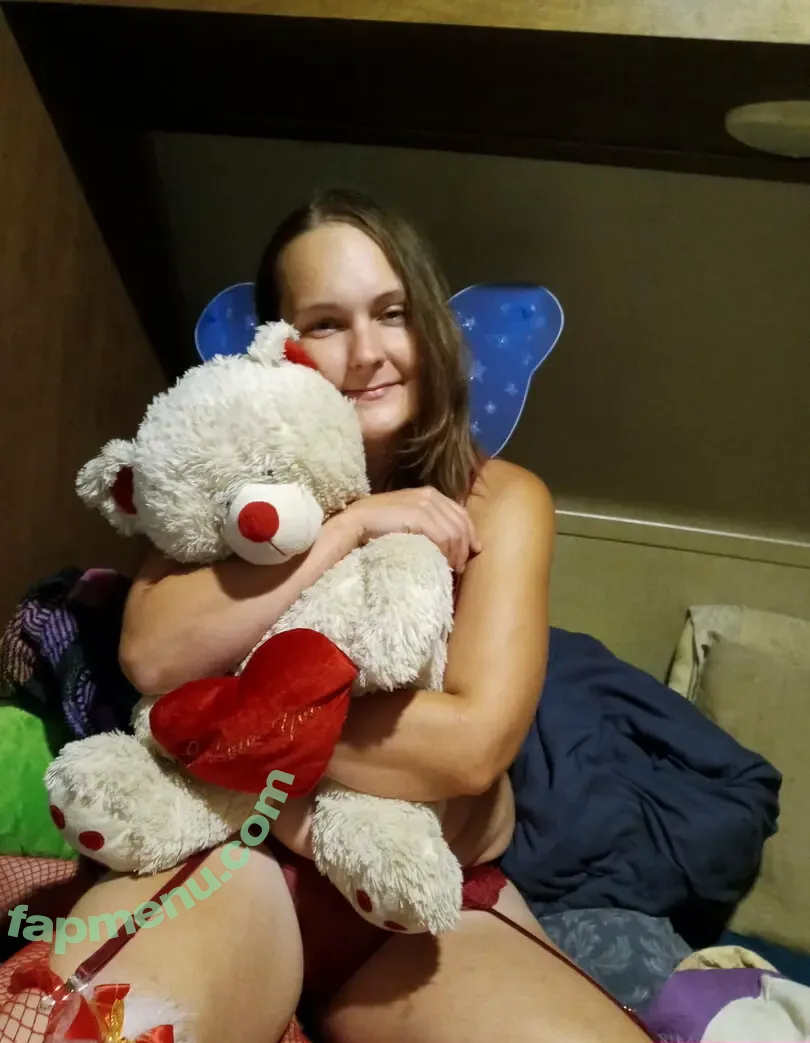 lilladycrazychaos nude photo #0021 (lilladycrazychaos)