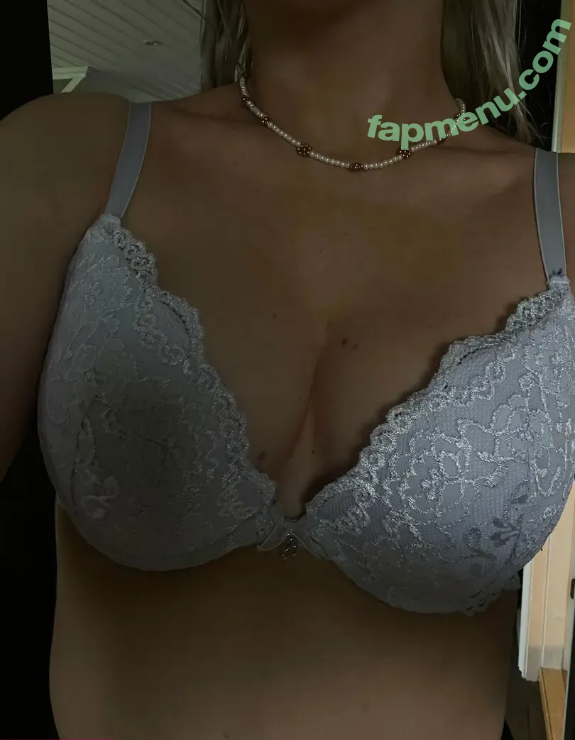 lillelyst nude photo #0017 (nordkystens_flisemurer)