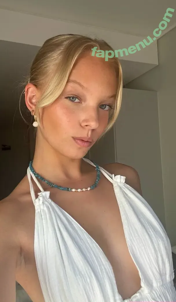 Lilli Sophia nude photo #0082 (_lillisophia_ / sophiahof3e)