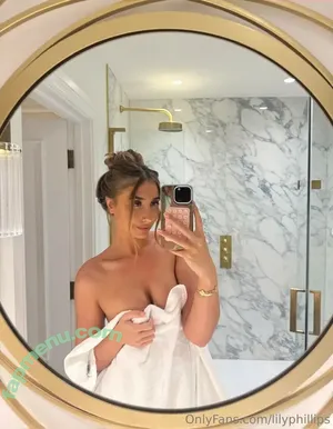 Lillian Phillips / lilydaisyphillips / lilyphillip_s nude photo #0210