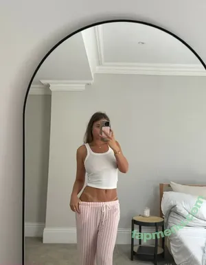 Lillian Phillips / lilydaisyphillips / lilyphillip_s nude photo #0214